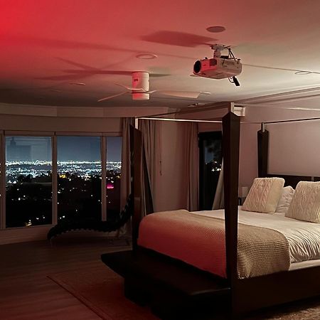 Le Chateau Los Angeles Exteriör bild