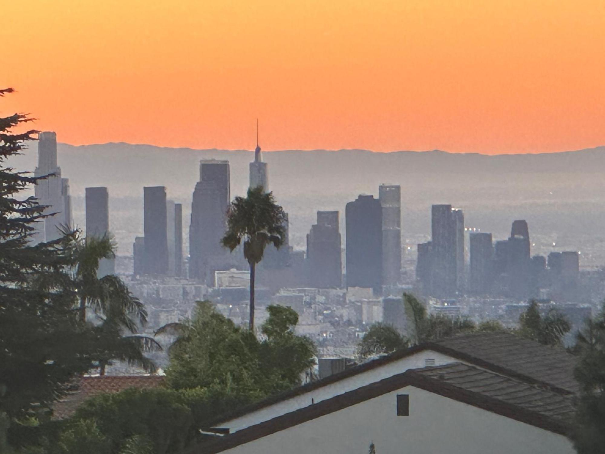 Le Chateau Los Angeles Exteriör bild