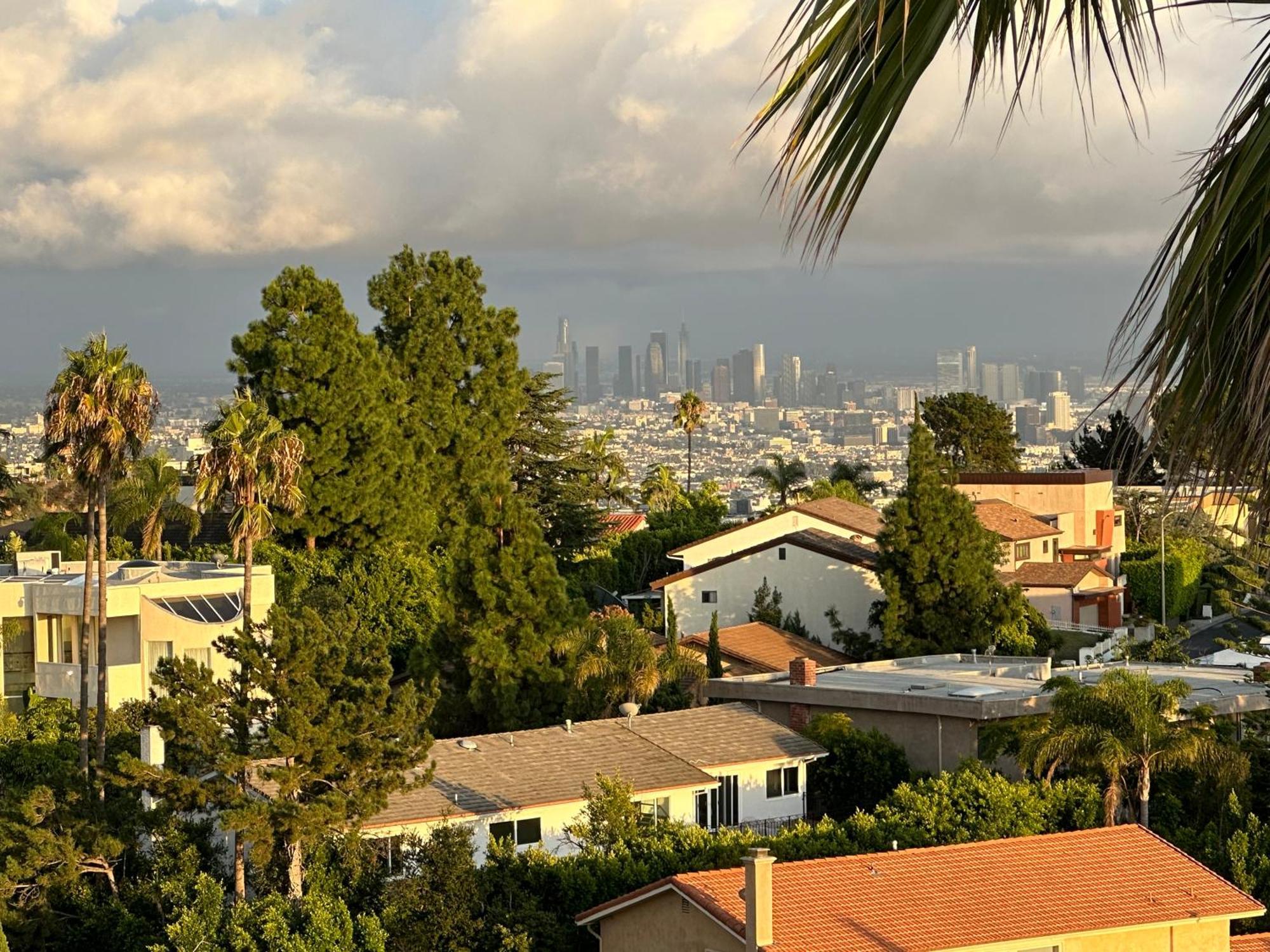 Le Chateau Los Angeles Exteriör bild