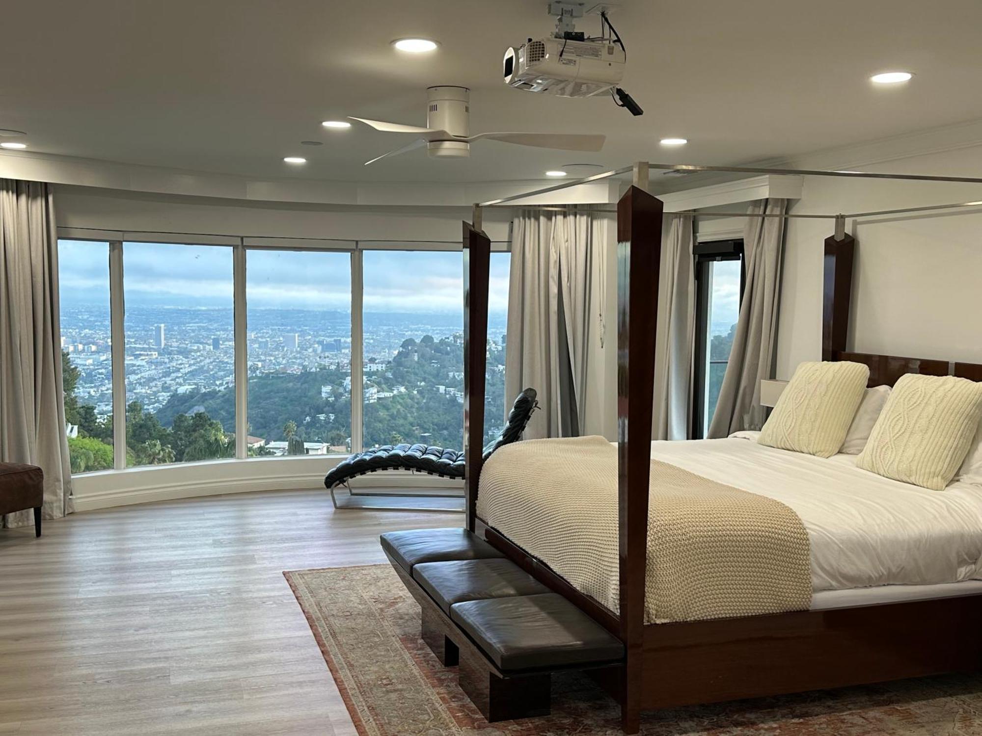 Le Chateau Los Angeles Exteriör bild