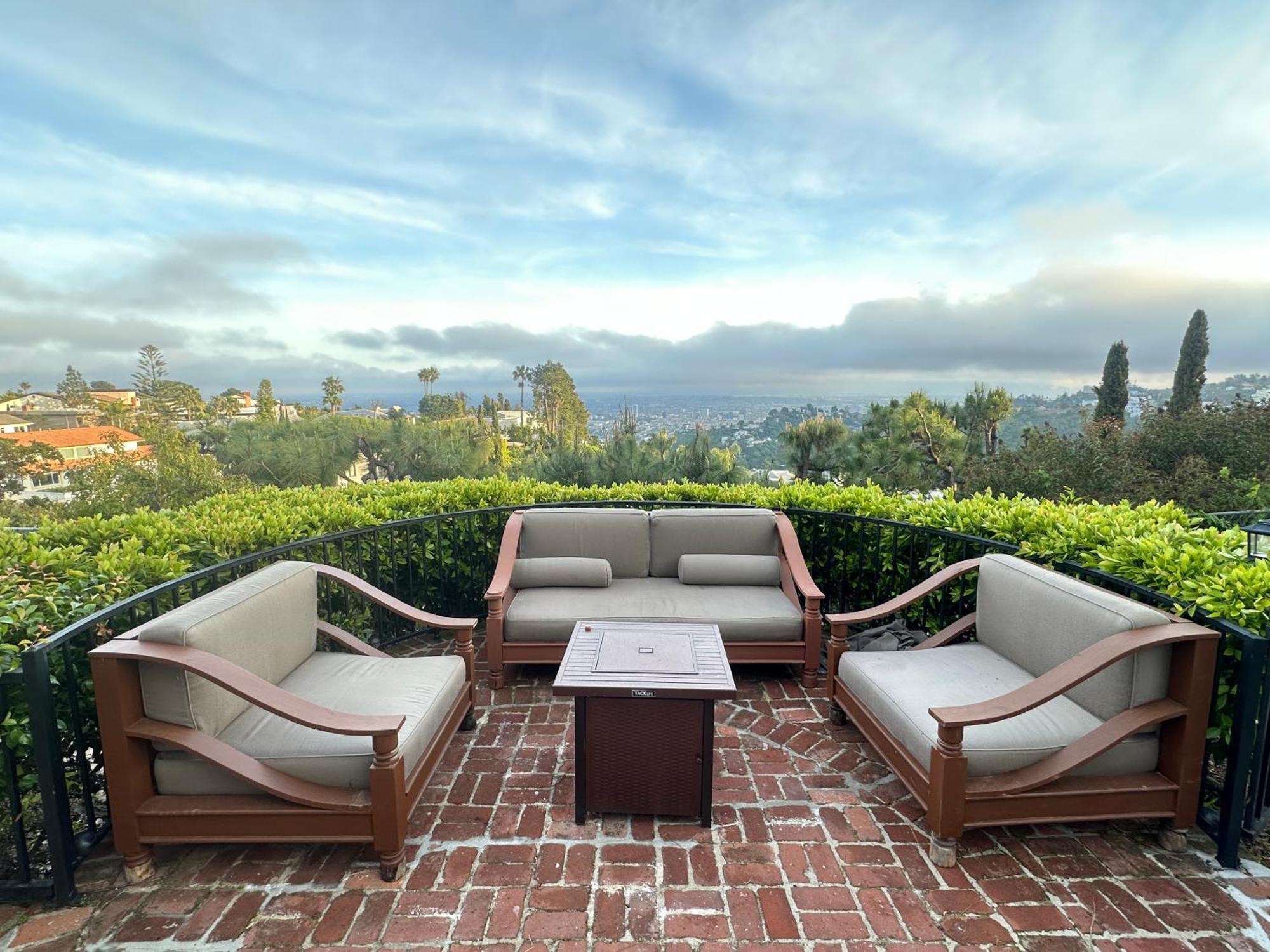 Le Chateau Los Angeles Exteriör bild